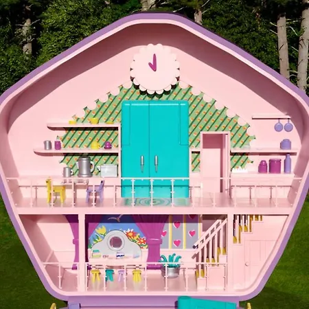 아파트 Sleepover At Polly Pockets Compact