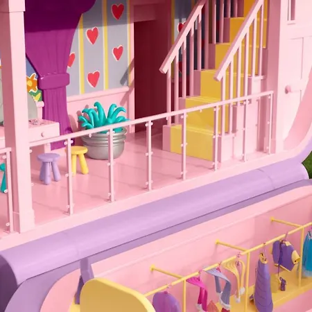 Sleepover At Polly Pockets Compact