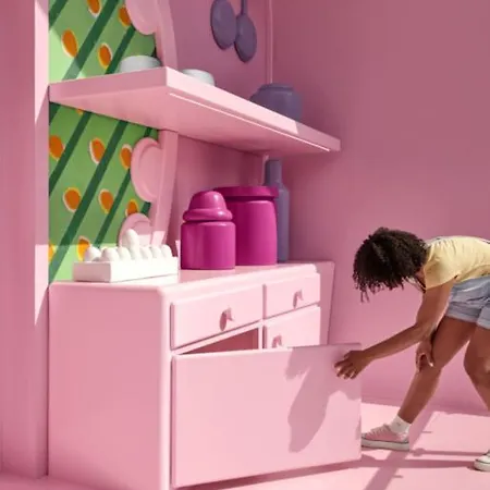 Sleepover At Polly Pockets Compact