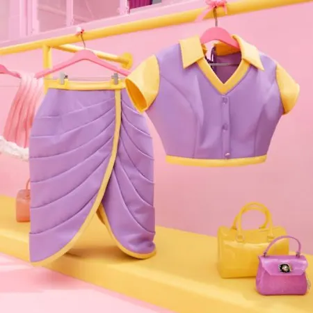 Sleepover At Polly Pockets Compact * Bayonne