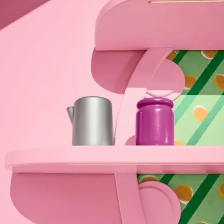 Sleepover At Polly Pockets Compact