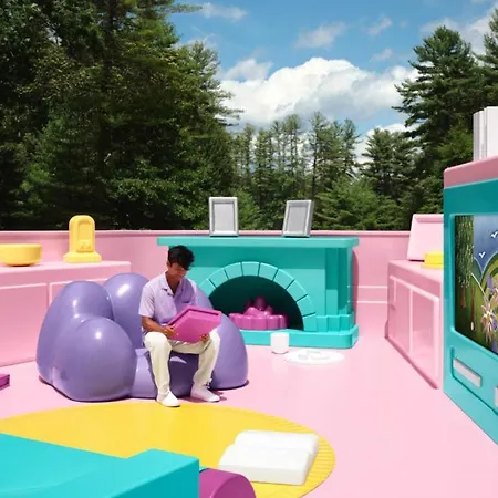 아파트 Sleepover At Polly Pockets Compact *
